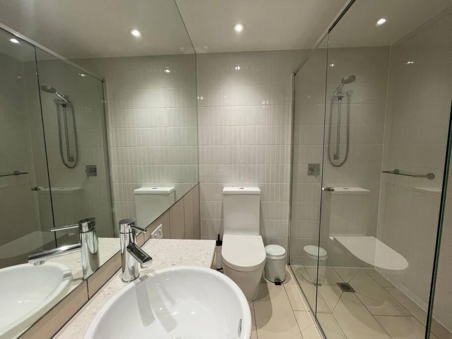 Broadbeach Apartment Level 10 With Beach Views Гоулд Коуст Екстериор снимка
