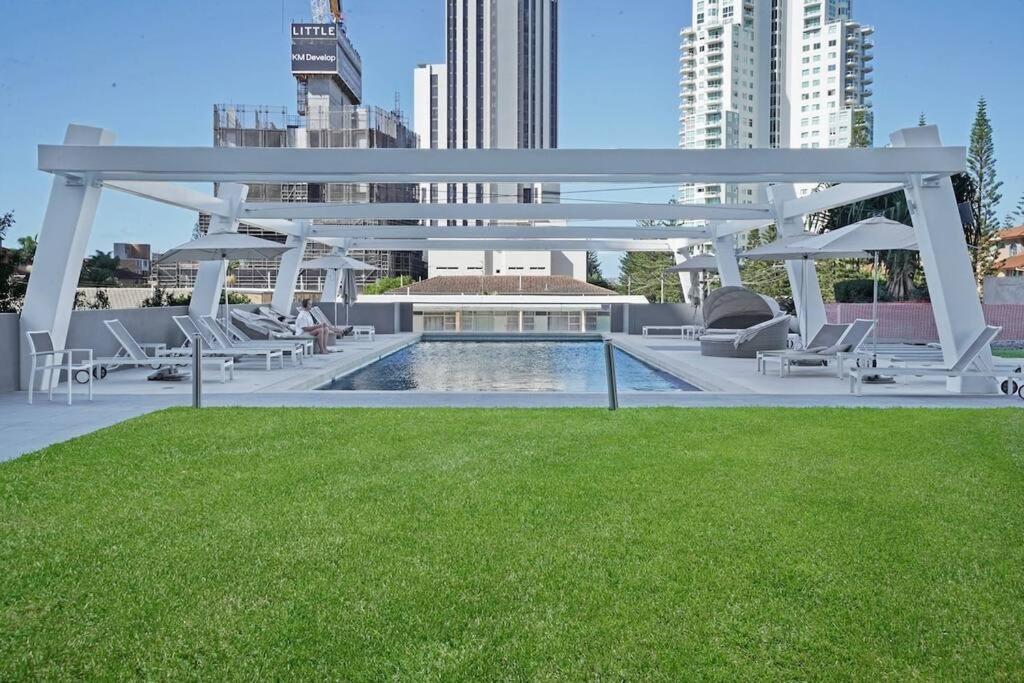 Broadbeach Apartment Level 10 With Beach Views Гоулд Коуст Екстериор снимка