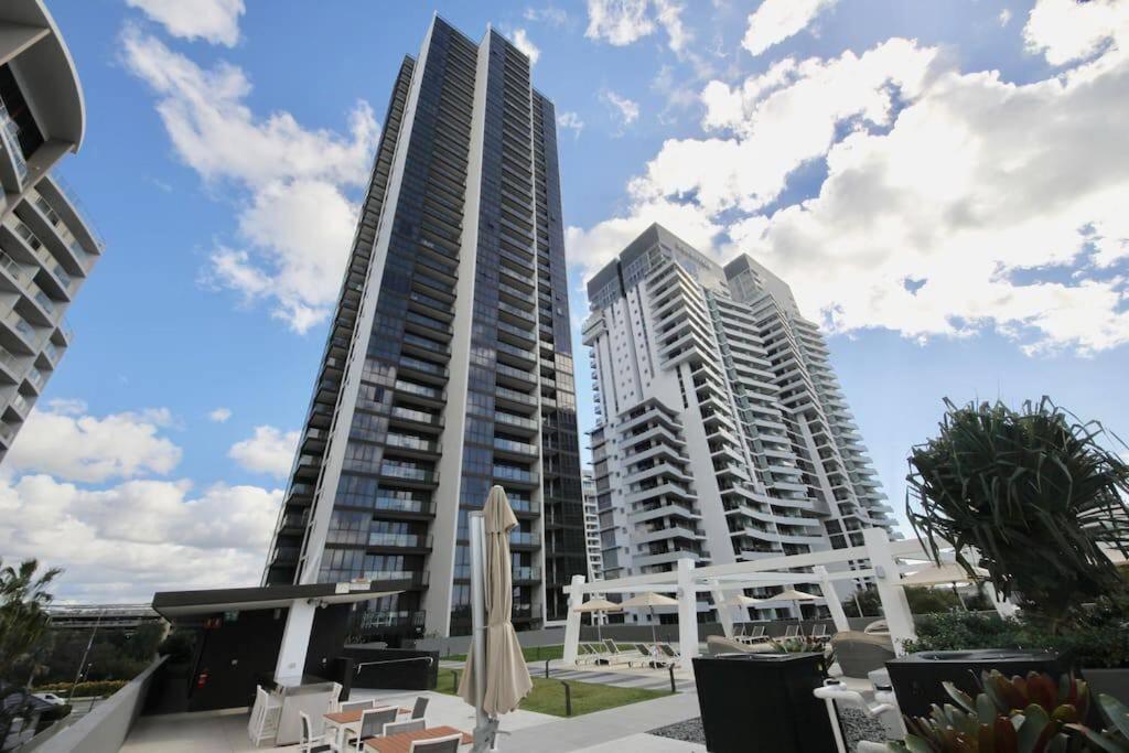 Broadbeach Apartment Level 10 With Beach Views Гоулд Коуст Екстериор снимка