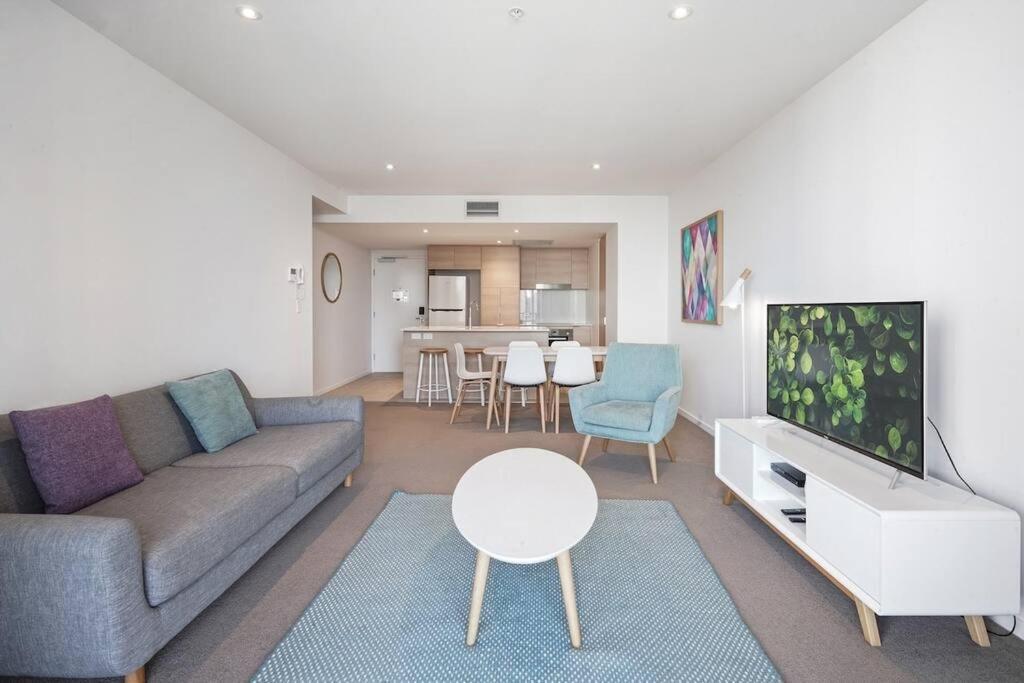 Broadbeach Apartment Level 10 With Beach Views Гоулд Коуст Екстериор снимка