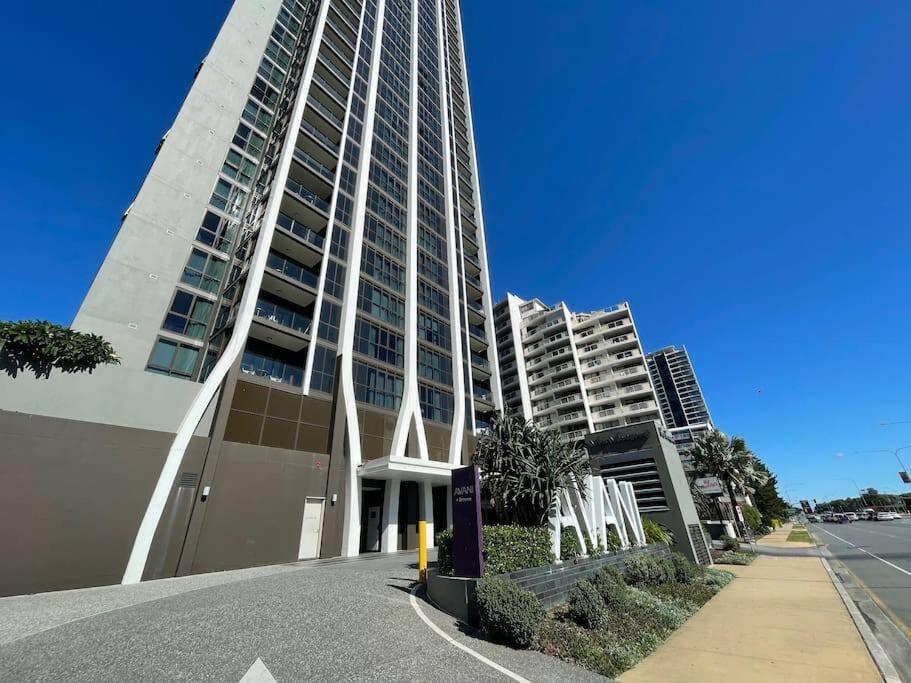 Broadbeach Apartment Level 10 With Beach Views Гоулд Коуст Екстериор снимка