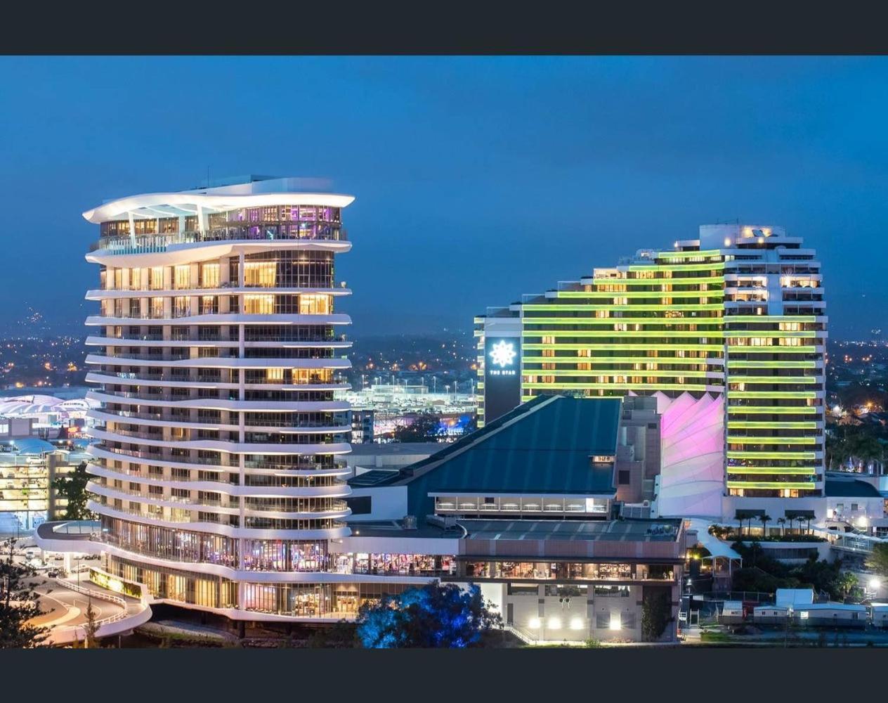Broadbeach Apartment Level 10 With Beach Views Гоулд Коуст Екстериор снимка